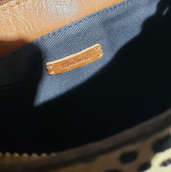 NEW Madewell small transport zip top spotted calf hair crossbody - Picture 13 of 14